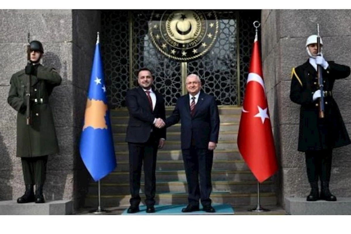 Yaşar Gülər ​​kosovalı həmkarı ilə görüşdü
