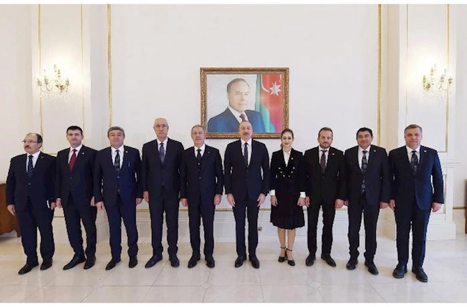Prezident Hulusi Akarı qəbul etdi — FOTOLAR (YENİLƏNİB)