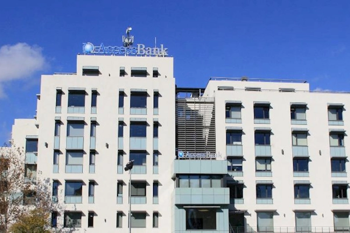 İnsanlar “AccessBank”dakı pullarını geri götürürlər — HESABAT