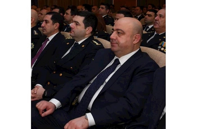 Prezidentin general rütbəsi verdiyi gömrükçülər — FOTOLAR Prezidentin general rütbəsi verdiyi gömrükçülər — FOTOLAR