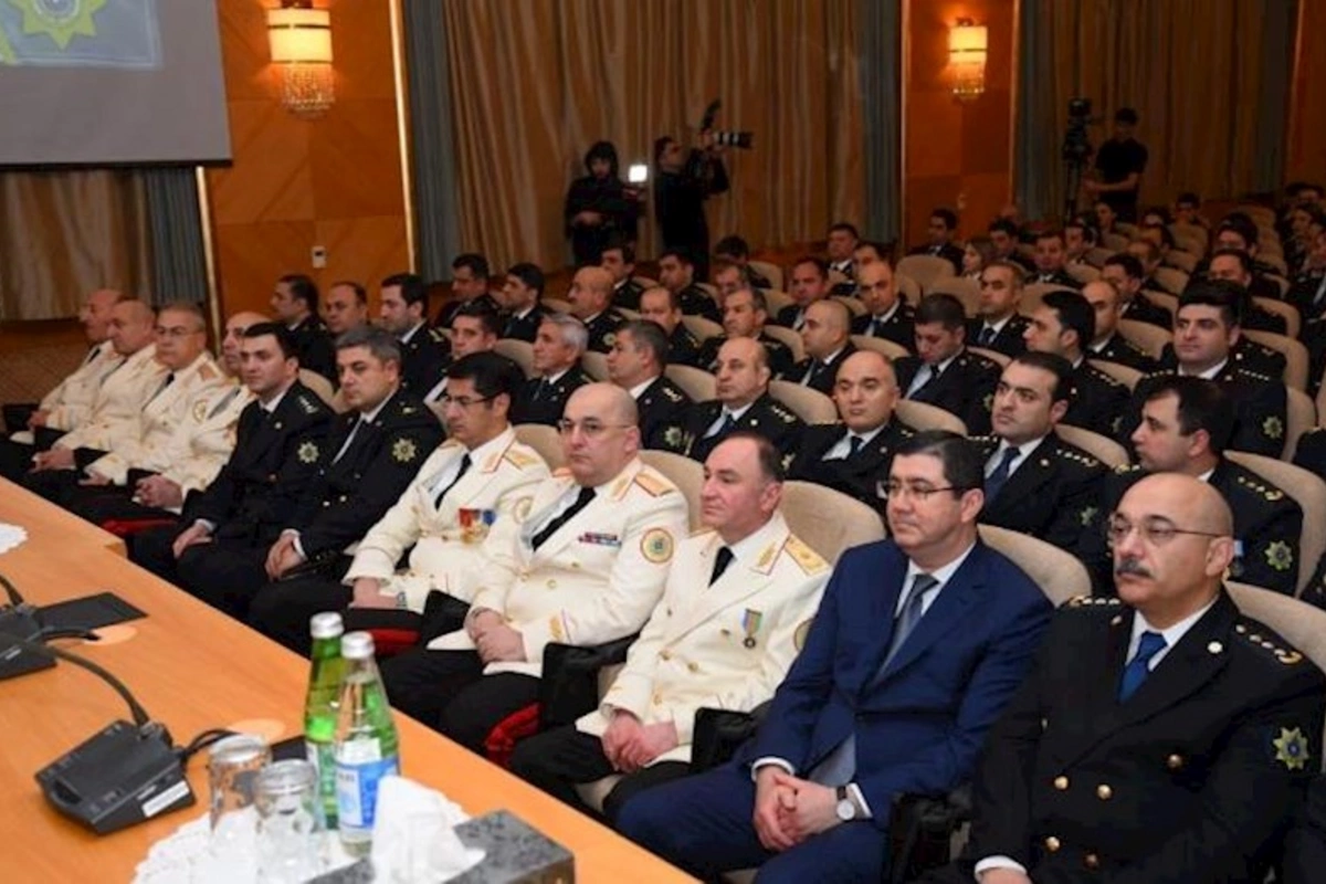 Prezidentin general rütbəsi verdiyi gömrükçülər — FOTOLAR