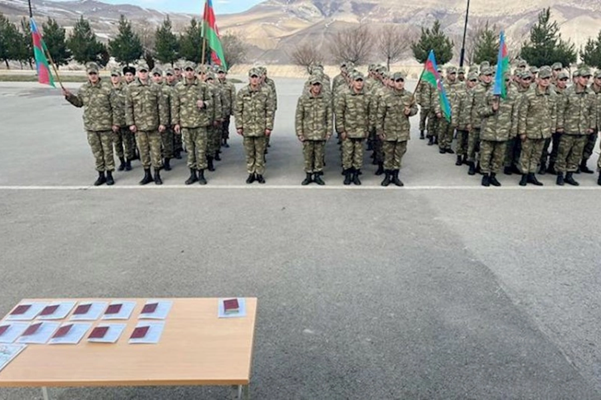 Müddətli həqiqi hərbi xidmət müddəti başa çatmış hərbi qulluqçular tərxis olunur