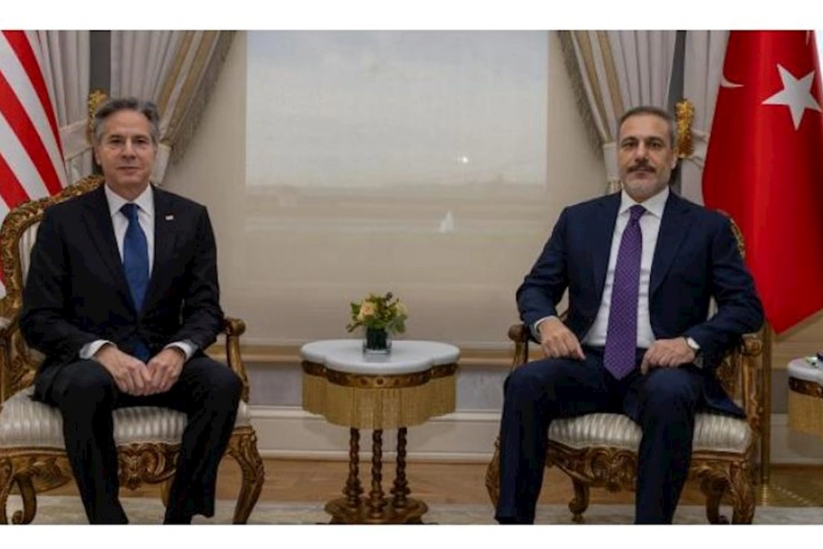 Fidan Blinkenlə Azərbaycanı da müzakirə etdi