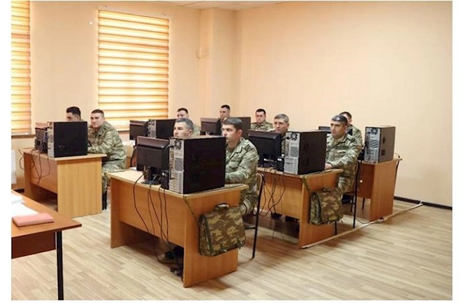Orduda komandirlərin toplanışı keçirilir — FOTO