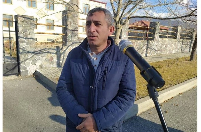 Gənclik massivinin sakinləri “Açıq mikrofon”da — FOTOLAR Gənclik massivinin sakinləri “Açıq mikrofon”da — FOTOLAR