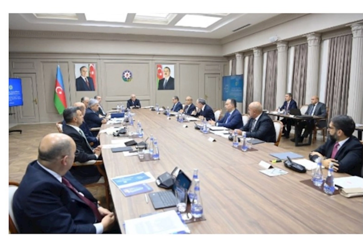 Hökumət rəsmiləri iclas keçirdi: Tapşırıqlar verildi — FOTO