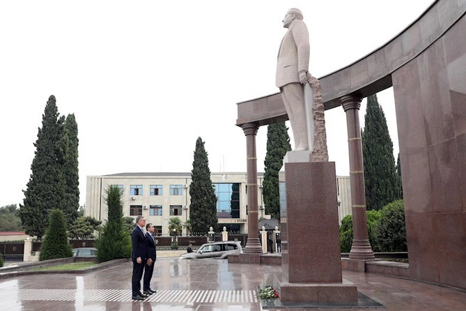 Azəriqaz İB-nin baş direktorunun Şəmkir rayonunda vətəndaş qəbulu baş tutdu — FOTOLAR