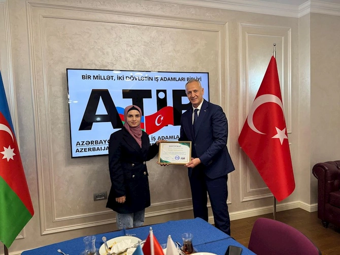 ATİB-in 20 illiyinə həsr olunmuş yazı müsabiqəsinin qalibləri mükafatlandırıldı — FOTOLAR