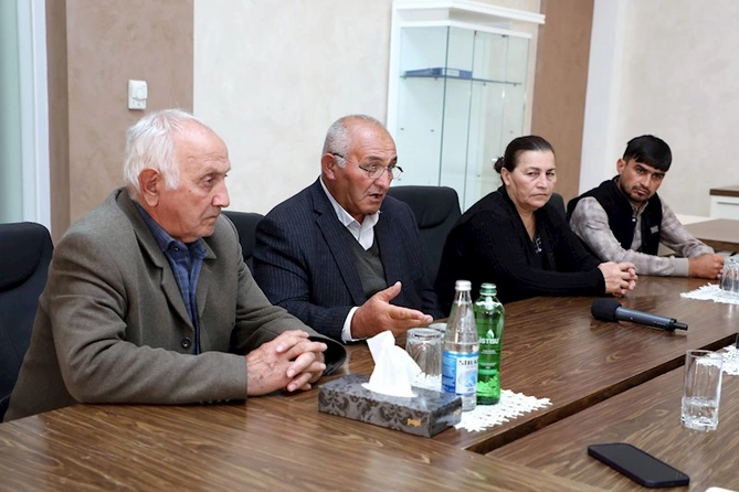 Azəriqaz İB-nin baş direktorunun Şəmkir rayonunda vətəndaş qəbulu baş tutdu — FOTOLAR