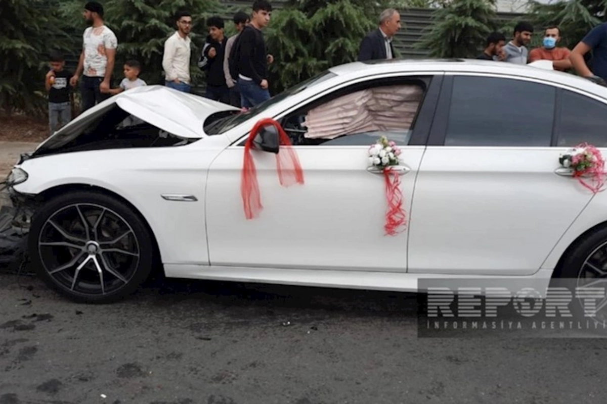 Cəlilabadda gəlin maşını qəzaya düşüb — Xəsarət alan var (FOTO)