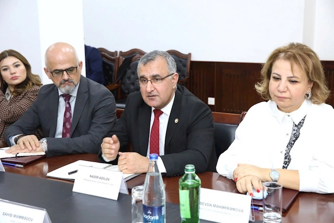 AHİK ilə Mediasiya Şurası arasında birgə əməkdaşlığa dair memorandum imzalanıb — FOTOLAR