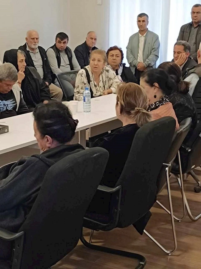 Qüdrət Həsənquliyev seçicilərlə görüş keçirib — FOTOLAR