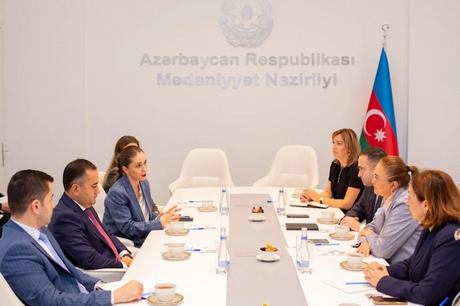Mədəniyyət Nazirliyi ilə Təhsilin İnkişafı Fondu arasında əməkdaşlıq müqaviləsi imzalanıb — FOTO Mədəniyyət Nazirliyi ilə Təhsilin İnkişafı Fondu arasında əməkdaşlıq müqaviləsi imzalanıb — FOTO