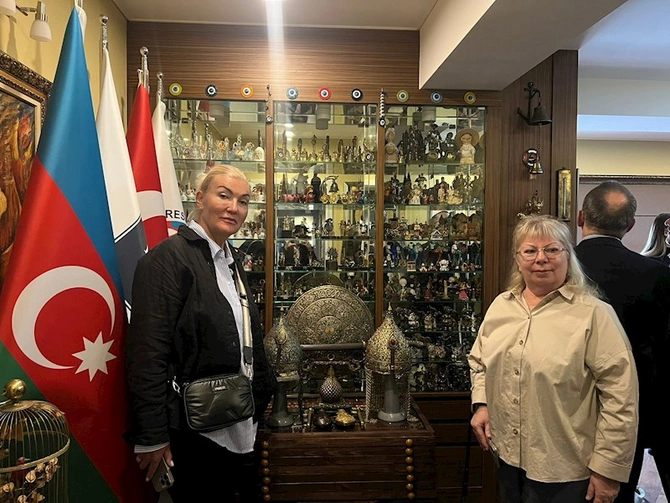 Vəkillər Kollegiyasının sədri İrkutsk əyalətinin Vəkillər Palatasının nümayəndə heyəti ilə görüşüb — FOTOLAR Vəkillər Kollegiyasının sədri İrkutsk əyalətinin Vəkillər Palatasının nümayəndə heyəti ilə görüşüb — FOTOLAR