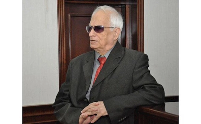 Professor: “Qərb Gürcüstan hakimiyyətinə təzyiq göstərməyə çalışır”