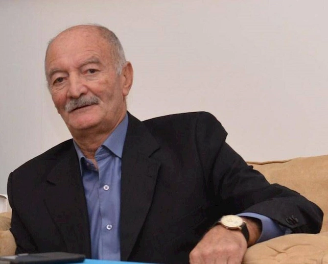 Generala ağır itki üz verdi — FOTO
