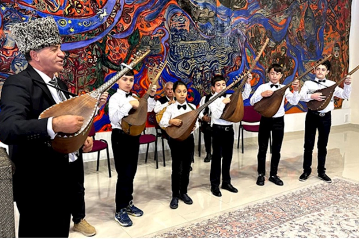 Gəncədə “Musiqi kimliyimiz” layihəsi Aşıq Molla Cüməyə həsr olunub — FOTOLAR