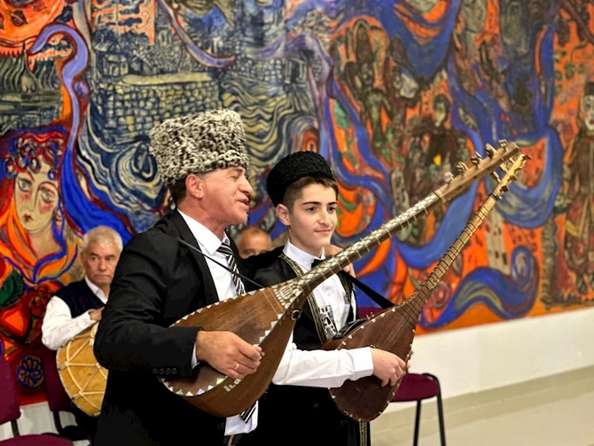 Gəncədə “Musiqi kimliyimiz” layihəsi Aşıq Molla Cüməyə həsr olunub — FOTOLAR