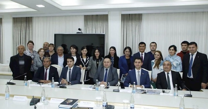 Özbəkistan-Azərbaycan: Gənclərin İpək Yolu İqlim Forumu öz işinə başladı — Daşkənddə (FOTOLAR)