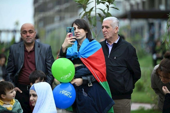 Füzulidə növbəti “Şəhər günü” keçirilir — FOTOLAR Füzulidə növbəti “Şəhər günü” keçirilir — FOTOLAR