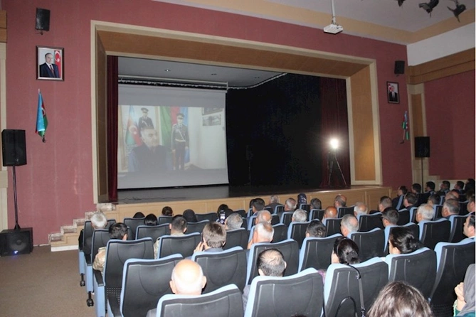 Ordubad şəhidlərinə həsr olunan “Şəhidlər unudulanda ölürlər” sənədli filmi nümayiş olunub — FOTOLAR Ordubad şəhidlərinə həsr olunan “Şəhidlər unudulanda ölürlər” sənədli filmi nümayiş olunub — FOTOLAR