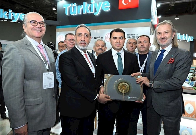 Paytaxtımızda X Beynəlxalq Kitab Sərgisi başlandı — FOTOLAR Paytaxtımızda X Beynəlxalq Kitab Sərgisi başlandı — FOTOLAR