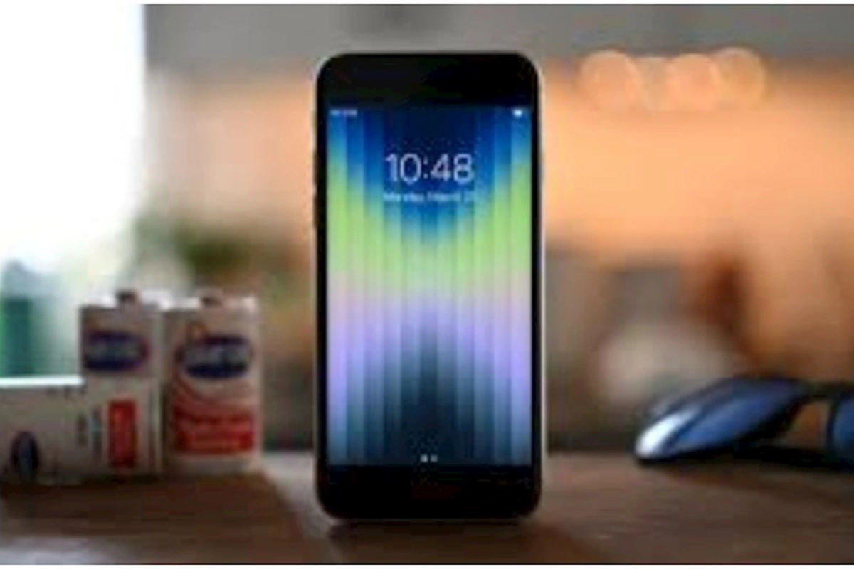Apple yeni iPhone modeli hazırlayır