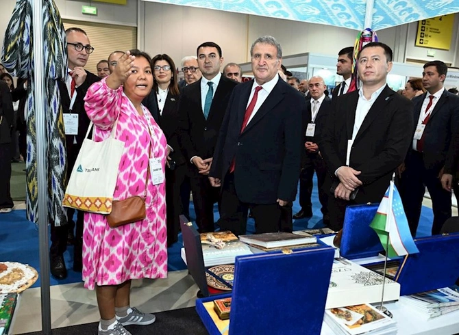 Paytaxtımızda X Beynəlxalq Kitab Sərgisi başlandı — FOTOLAR Paytaxtımızda X Beynəlxalq Kitab Sərgisi başlandı — FOTOLAR