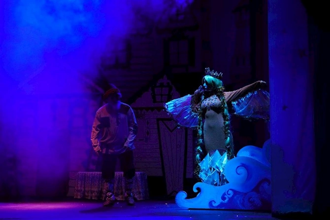 Akademik Rus Dram Teatrı Şəkidə qastrolda olub — FOTOLAR Akademik Rus Dram Teatrı Şəkidə qastrolda olub — FOTOLAR