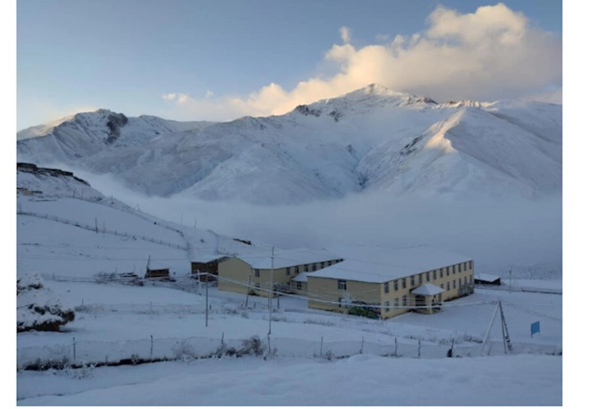 Xınalığa ilk qar yağdı — FOTOLAR