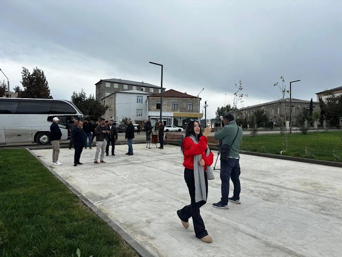 Gürcüstan azərbaycanlılarının üçüncü qrupu Xankəndiyə səfər edib — FOTOLAR Gürcüstan azərbaycanlılarının üçüncü qrupu Xankəndiyə səfər edib — FOTOLAR