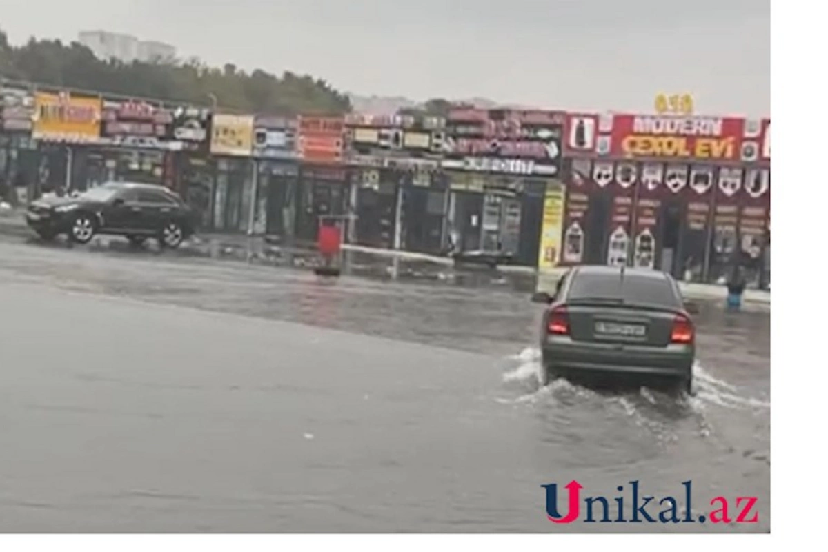 Maşın bazarını su basdı — VİDEO