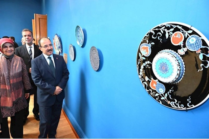 Bakıda beynəlxalq sərgi açılıb — FOTOLAR
