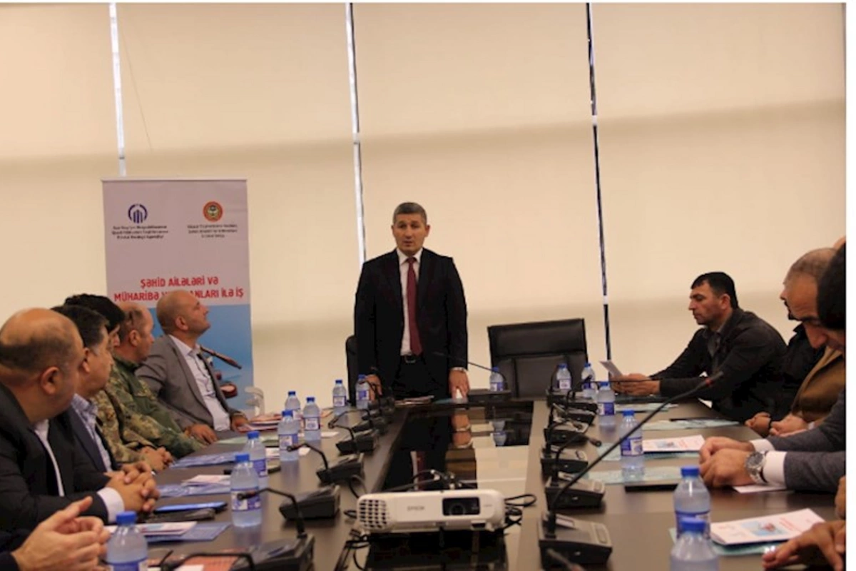 “Şəhid ailələri və müharibə veteranları ilə iş” layihəsi çərçivəsində yekun görüş keçirilib — FOTOLAR