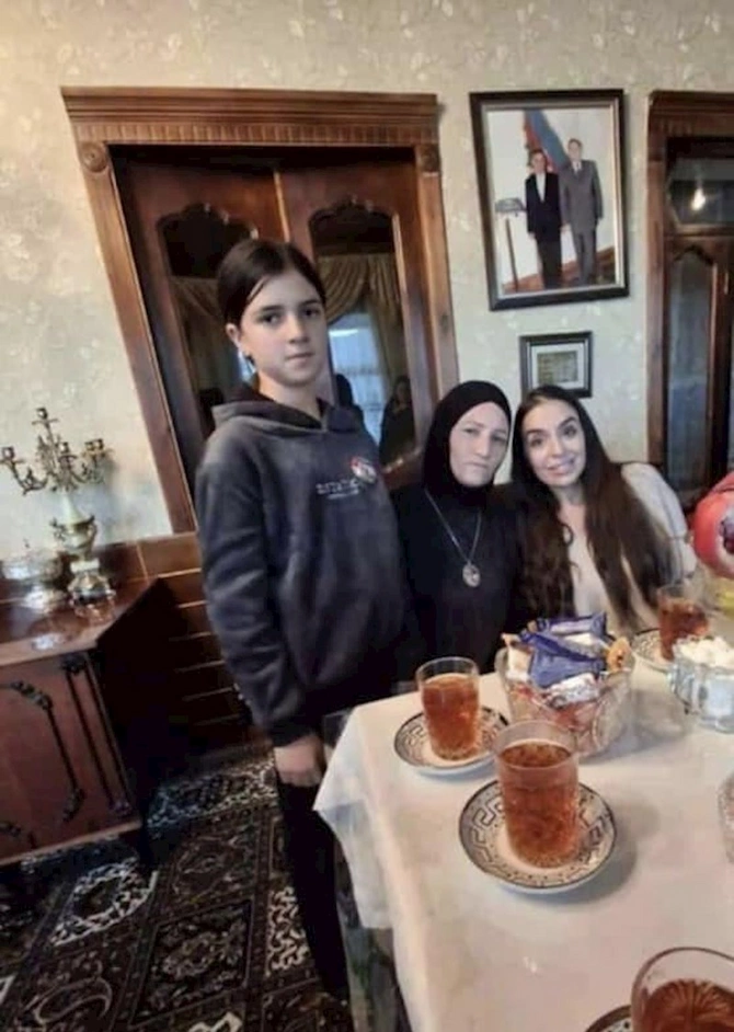 Leyla Əliyeva Lerikdə şəhid qardaşlarının ailəsində olub — FOTOLAR Leyla Əliyeva Lerikdə şəhid qardaşlarının ailəsində olub — FOTOLAR