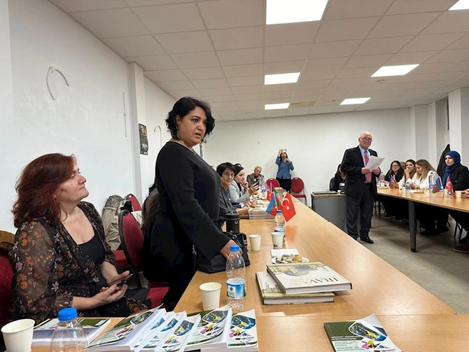 Brüsseldə Qərbi Azərbaycana qayıdışla bağlı izdihamlı tədbir keçirildi — FOTOLAR Brüsseldə Qərbi Azərbaycana qayıdışla bağlı izdihamlı tədbir keçirildi — FOTOLAR