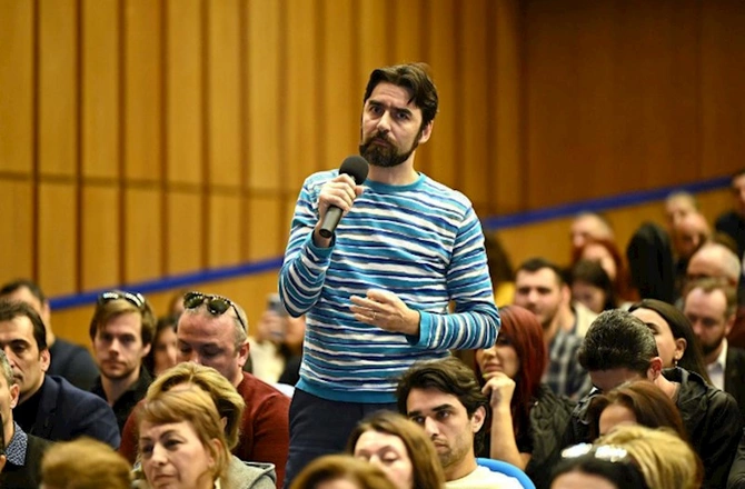 Mədəniyyət naziri Akademik Opera və Balet Teatrının kollektivi ilə görüşüb — FOTOLAR Mədəniyyət naziri Akademik Opera və Balet Teatrının kollektivi ilə görüşüb — FOTOLAR
