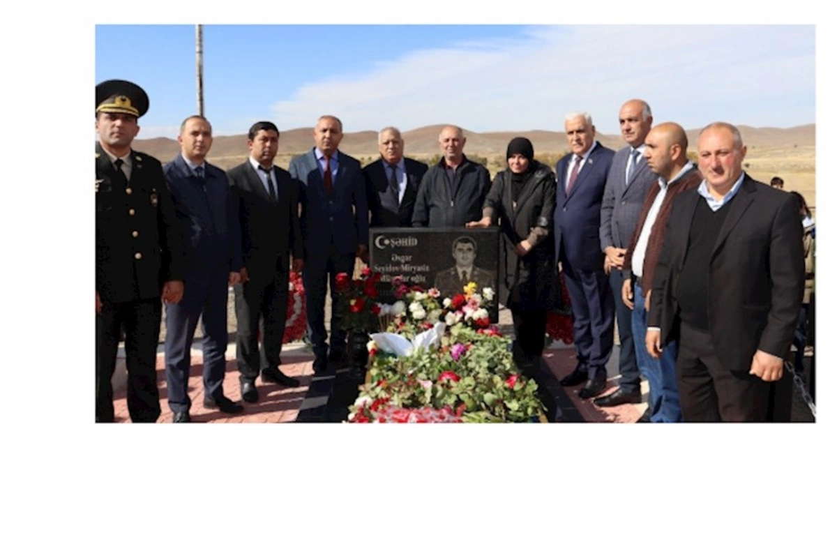 Deputat Vüqar Rəhimzadə şəhidin anım mərasimində iştirak edib — FOTOLAR