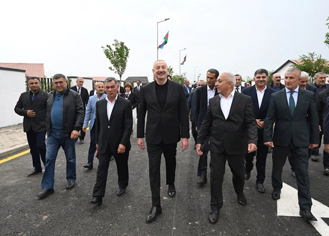 Azərbaycanın işğaldan azad edilmiş ərazilərində hazırda təqribən 30 min nəfər yaşayır —TƏHLİL (FOTOLAR) Azərbaycanın işğaldan azad edilmiş ərazilərində hazırda təqribən 30 min nəfər yaşayır —TƏHLİL (FOTOLAR)