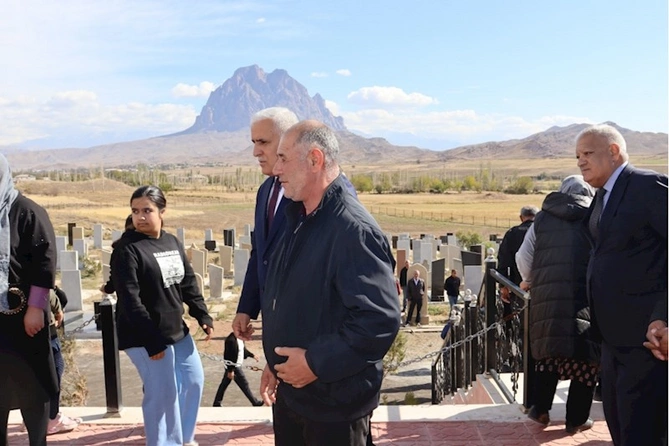 Deputat Vüqar Rəhimzadə şəhidin anım mərasimində iştirak edib — FOTOLAR