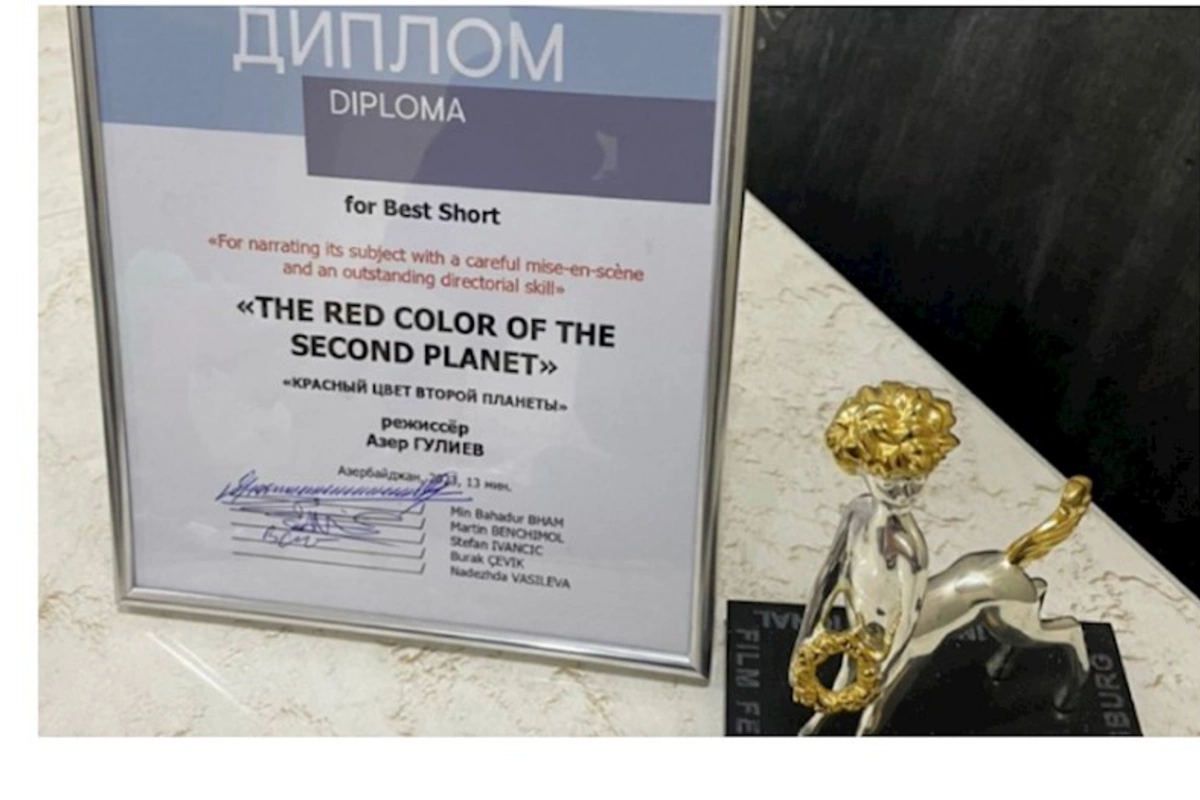 “İkinci planetin qırmızı rəngi” filmi beynəlxalq festivallarda uğur qazanıb — FOTOLAR