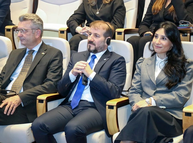 Azərbaycan səhiyyəsi üçün bir ilk — Yeni Klinika Avropa brendinə çevrilir Azərbaycan səhiyyəsi üçün bir ilk — Yeni Klinika Avropa brendinə çevrilir