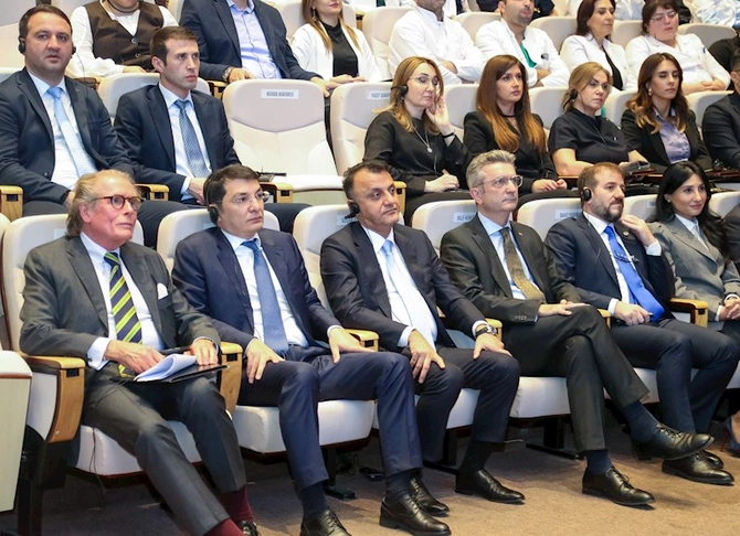 Azərbaycan səhiyyəsi üçün bir ilk — Yeni Klinika Avropa brendinə çevrilir Azərbaycan səhiyyəsi üçün bir ilk — Yeni Klinika Avropa brendinə çevrilir