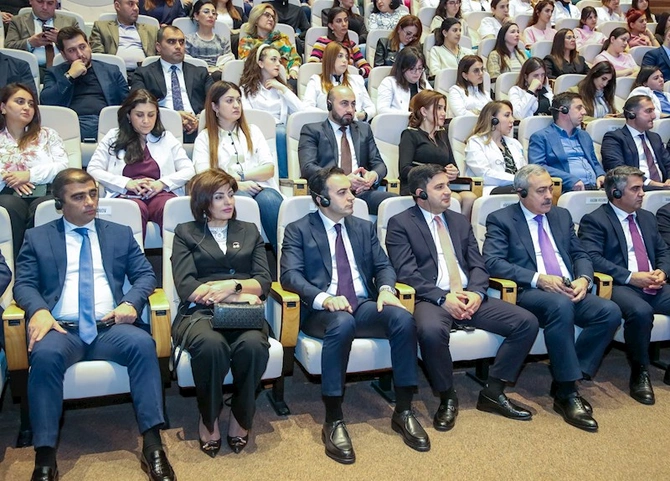 Azərbaycan səhiyyəsi üçün bir ilk — Yeni Klinika Avropa brendinə çevrilir Azərbaycan səhiyyəsi üçün bir ilk — Yeni Klinika Avropa brendinə çevrilir