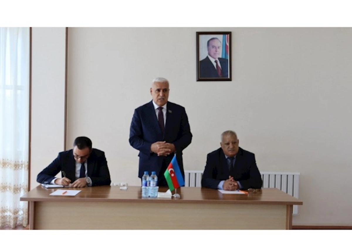 Millət vəkili Vüqar Rəhimzadə seçiciləri ilə görüşüb — FOTOLAR