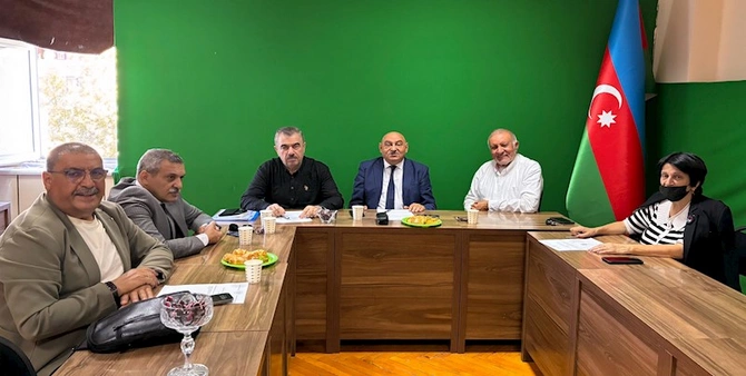 İctimai Nəzarət Mərkəzinin İdarə Heyətinin iclası keçirildi — FOTOLAR İctimai Nəzarət Mərkəzinin İdarə Heyətinin iclası keçirildi — FOTOLAR