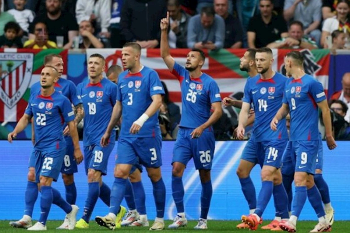 Slovakiya yığmasının Azərbaycanla oyun üçün heyəti AÇIQLANDI
