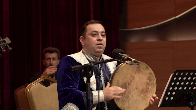 “Gəncədən Bakıya” layihəsində “Füzuli muğam dünyası” adlı konsert keçirildi — FOTOLAR “Gəncədən Bakıya” layihəsində “Füzuli muğam dünyası” adlı konsert keçirildi — FOTOLAR