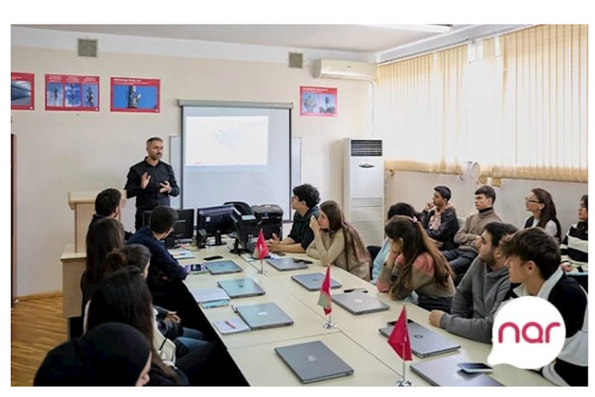 “Nar” mobil rabitə təlimlərinə davam edir — FOTOLAR