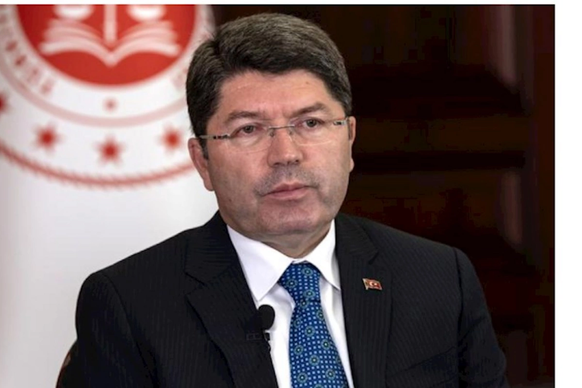 Türkiyənin ədliyyə naziri Bakıya gəldi
